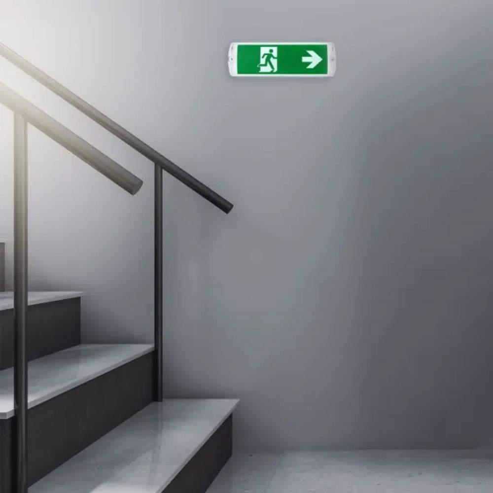 Luz Emergência Led 4W Aplique 6500K IP65 320lm - (B10502Z0P)